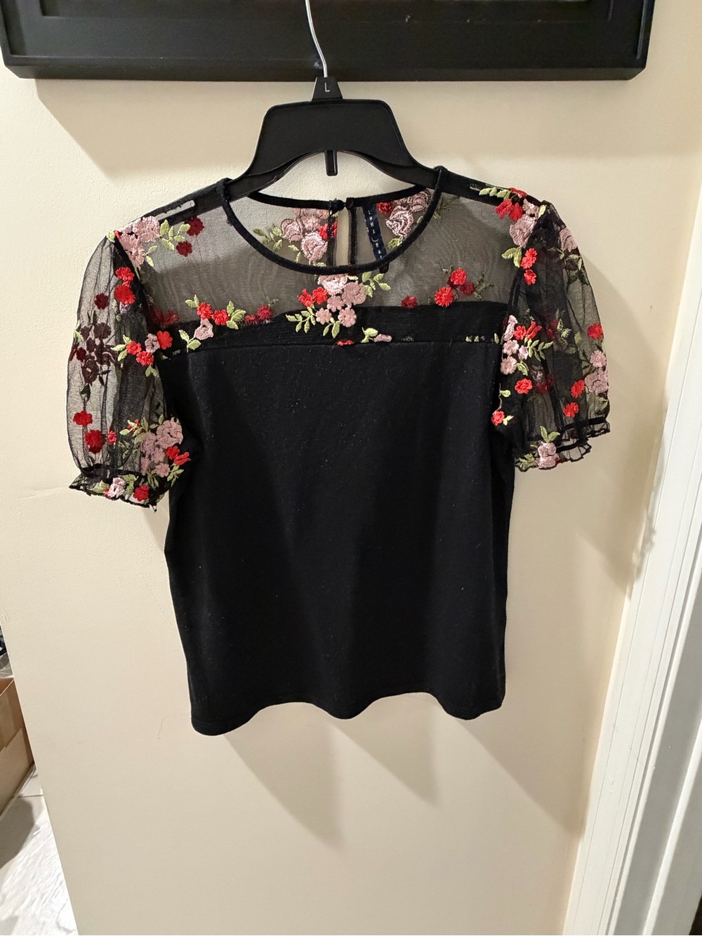 2 Floral Lace Embroidery Tops